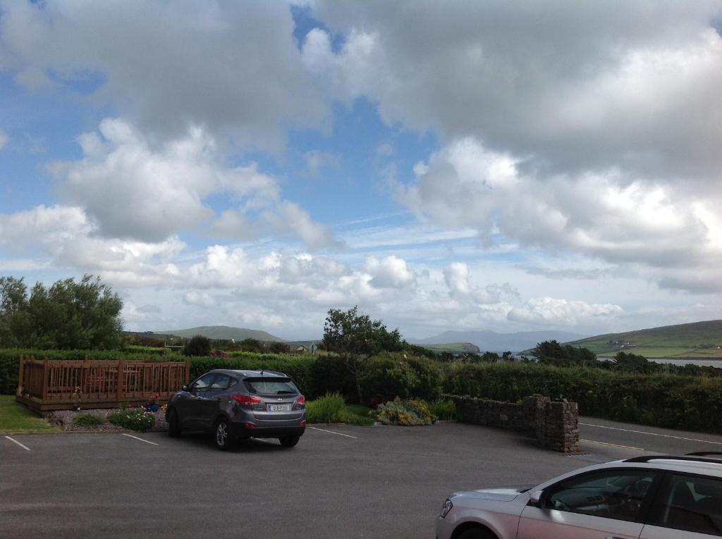 Brownes Bed & Breakfast Emlagh East ภายนอก รูปภาพ